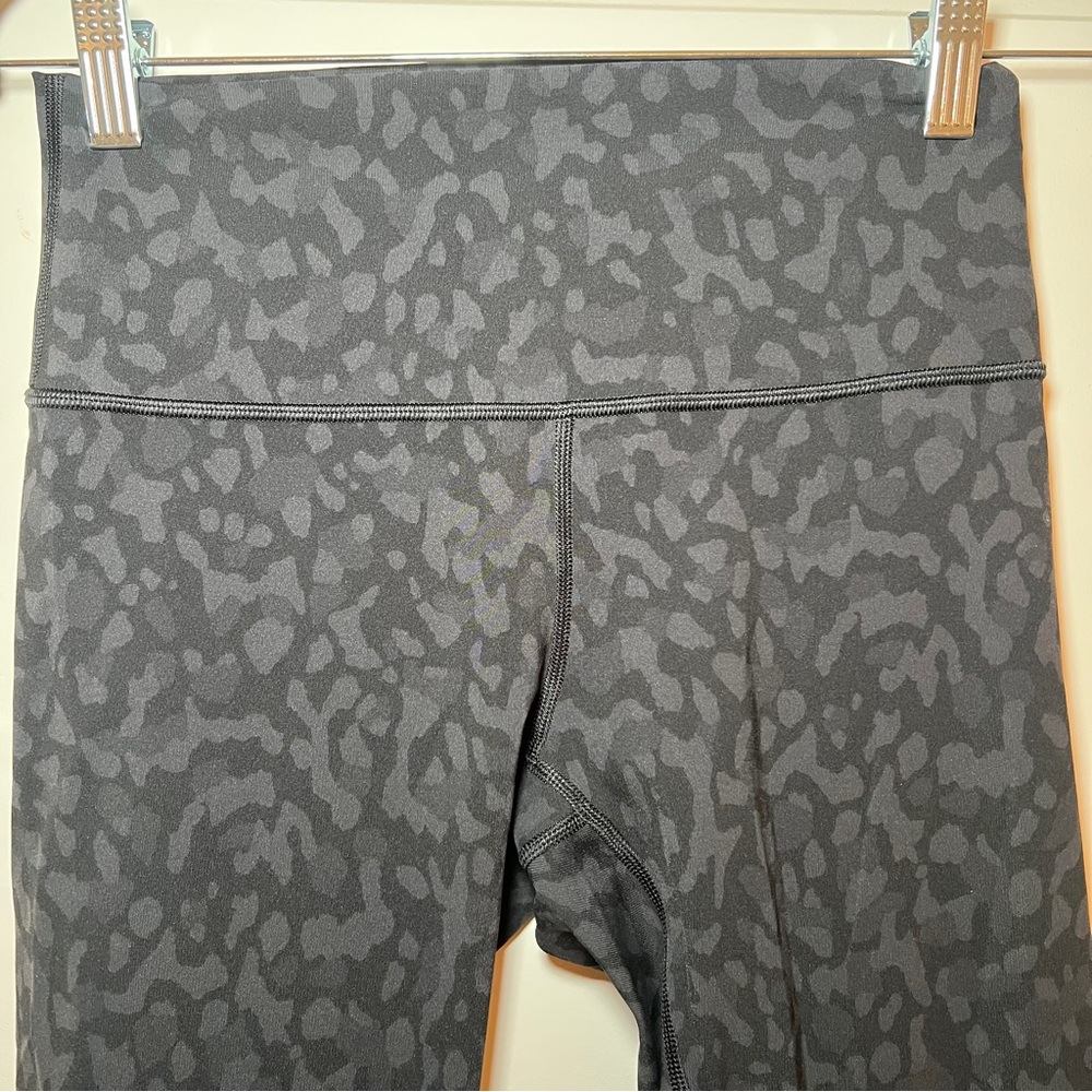 Lululemon cheetah print leggings Size 6
